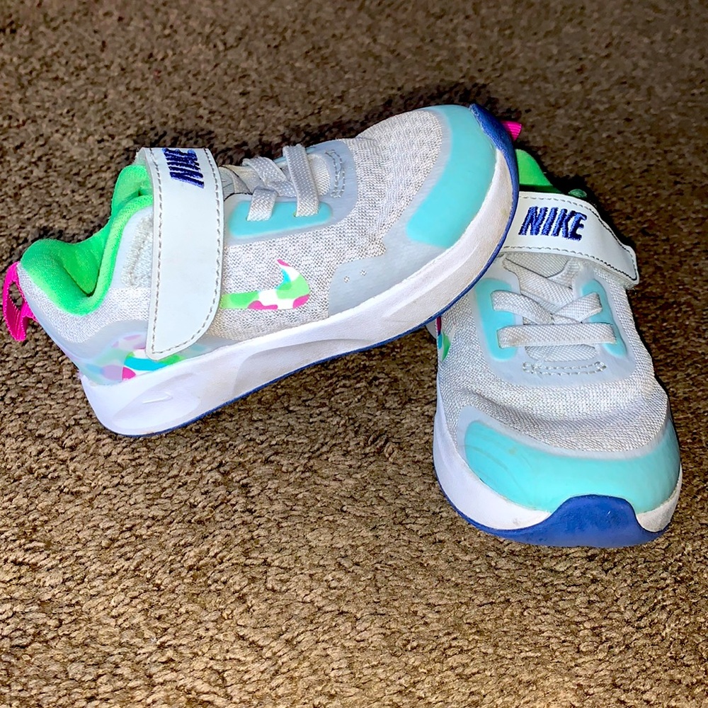 Nike WearAllDay Color Splash Toddler TD Hook & Loop Sneakers 6C